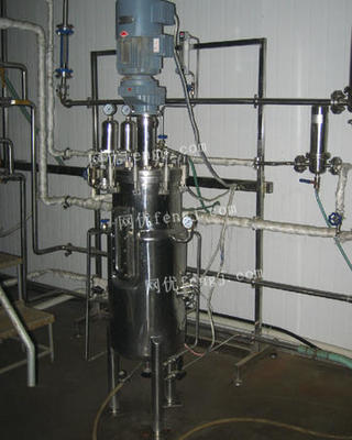 高價(jià)收購(gòu)二手化工設(shè)備、制藥設(shè)備、發(fā)酵罐